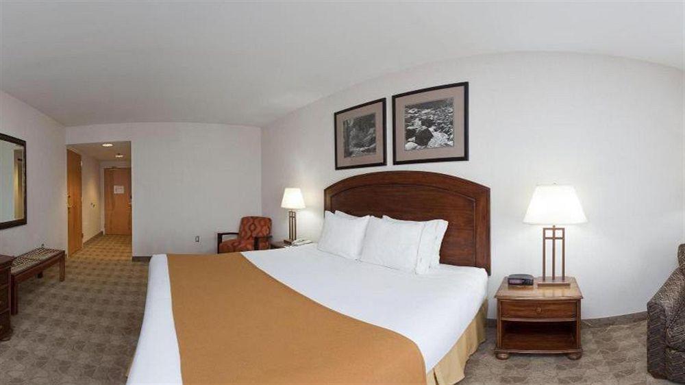 Holiday Inn Express Boone By Ihg Buitenkant foto