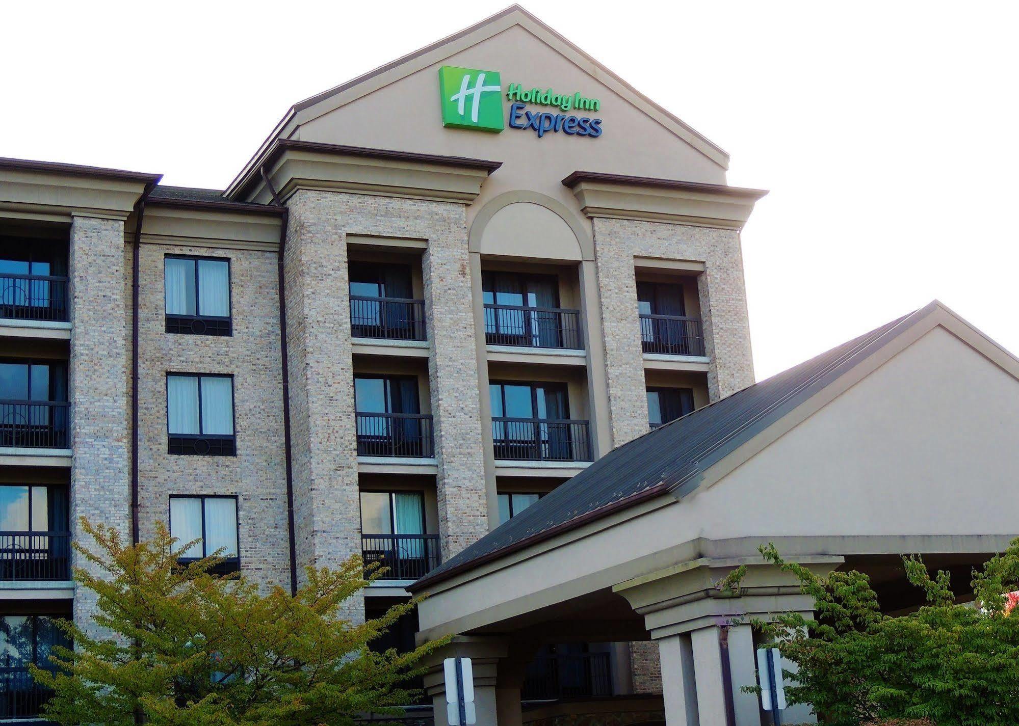 Holiday Inn Express Boone By Ihg Buitenkant foto